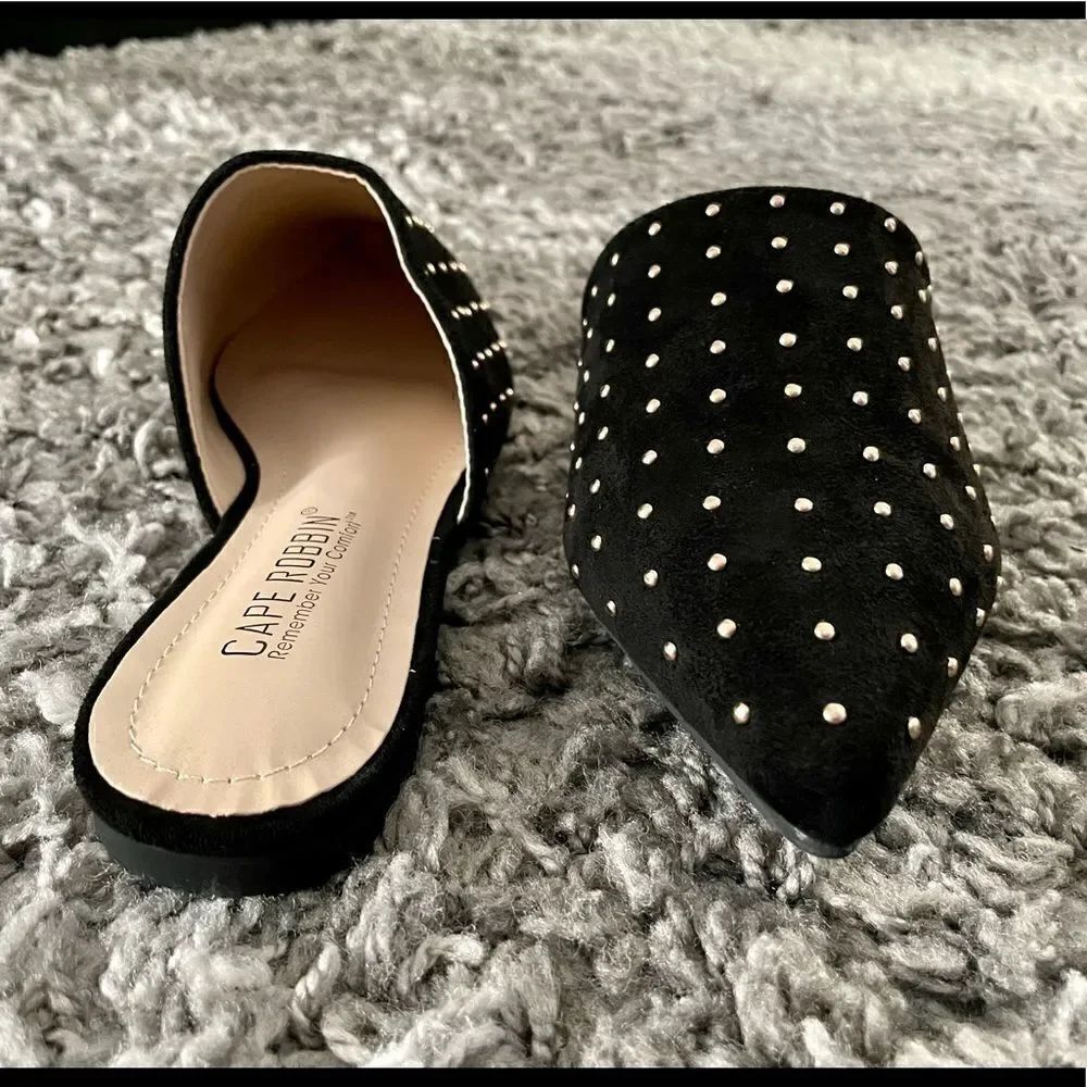 NIB Stud Flats    - Picture 6 of 9